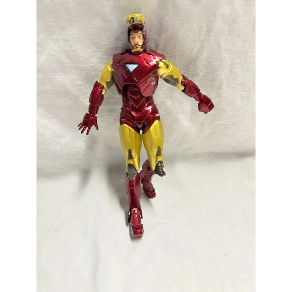 Marvel Iron Man Mark VI Figure Action 2012 Color Red And Gold 7”